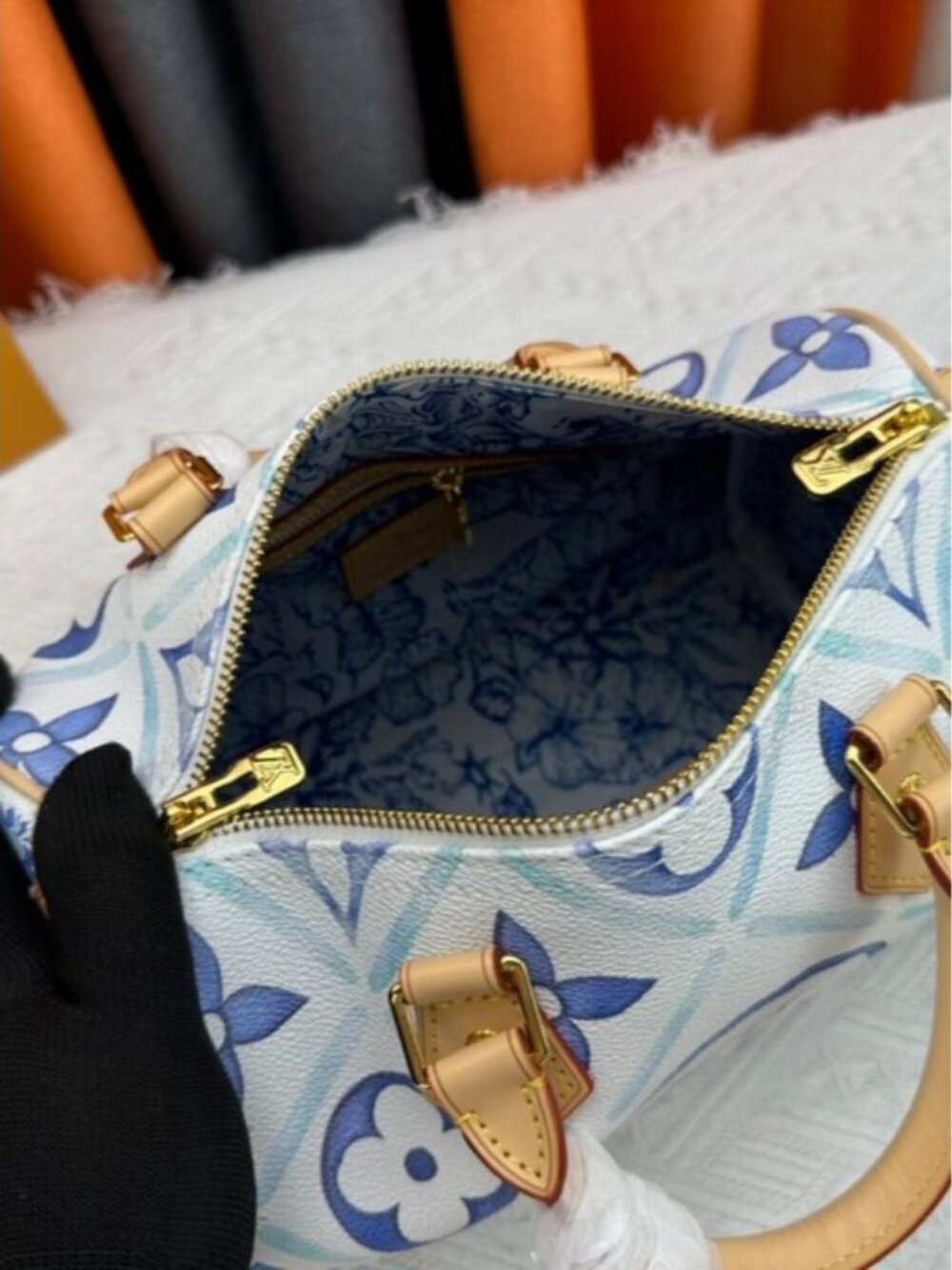 NWT - Louis Vuitton Authentic Bags - Picture 9 of 9